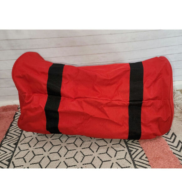 THIRTY-ONE BAGS SMALL RED DUFFLE TOTE BAG IN RED, W "LANDON" in BLACK - Picture 6 of 16